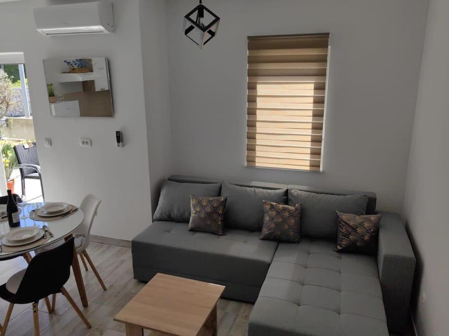 Apartment Marija, New 1Bd Apt With Free Parking สปลิท ภายนอก รูปภาพ